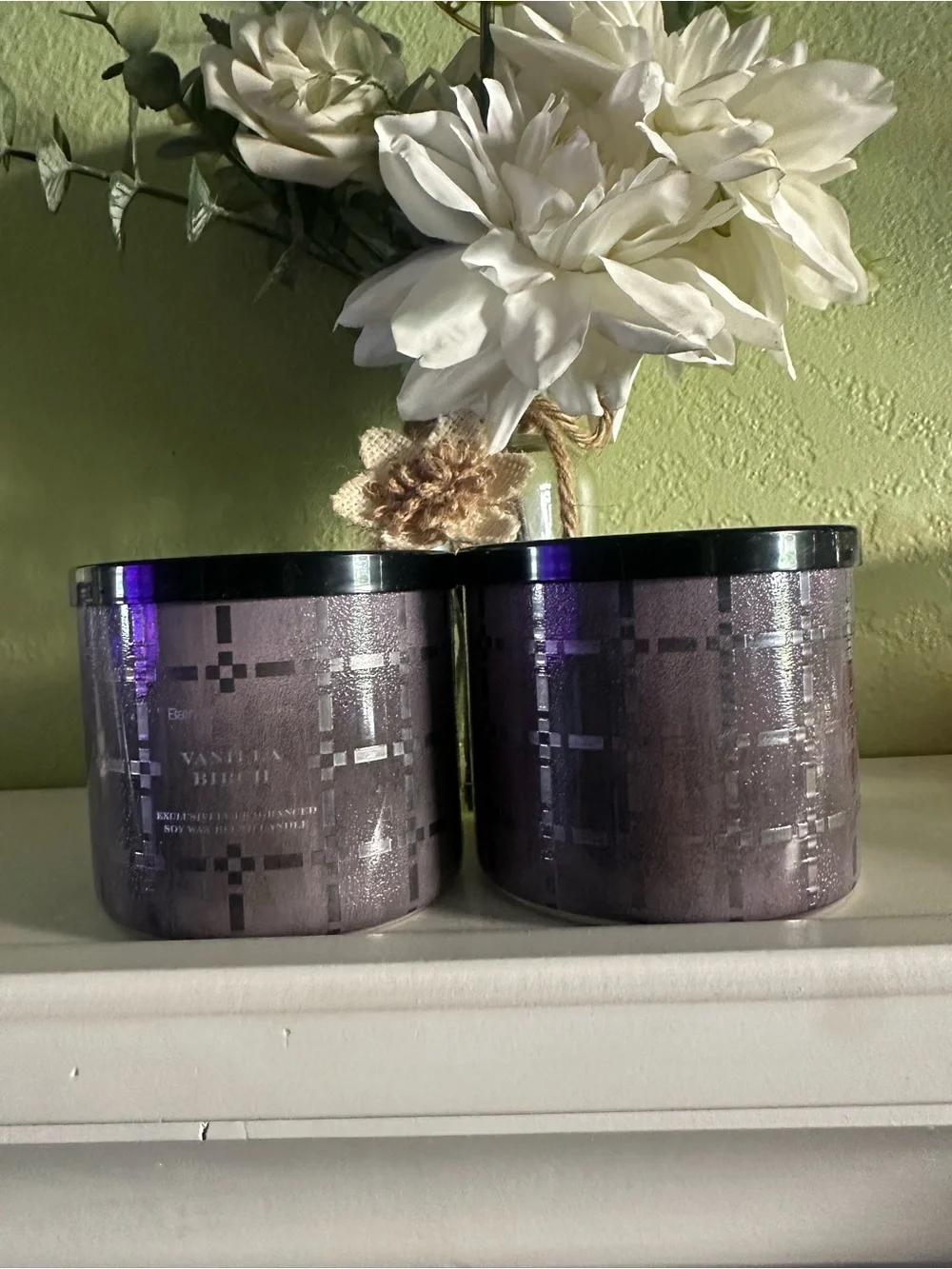 NEW BBW X2 VANILLA BIRCH CANDLE BUNDLE ( my favorite)